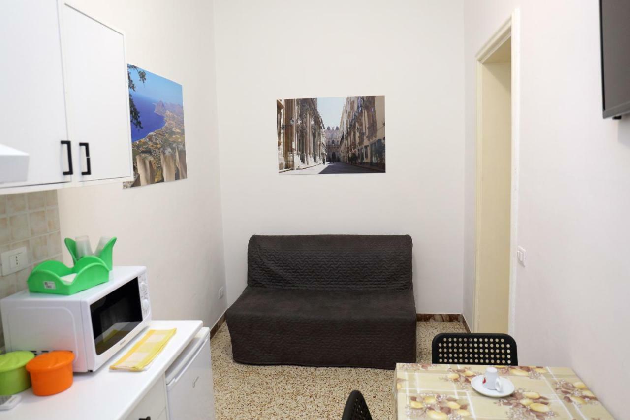 Appartamenti Al Porto Trapani Buitenkant foto