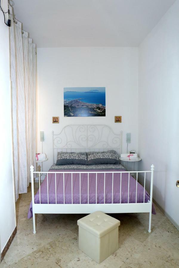 Appartamenti Al Porto Trapani Buitenkant foto